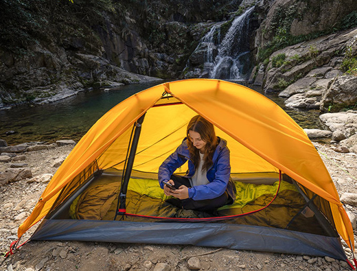 Ultralight double-decker backpack tent