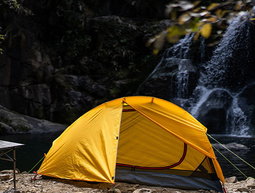 Ultralight double-decker backpack tent